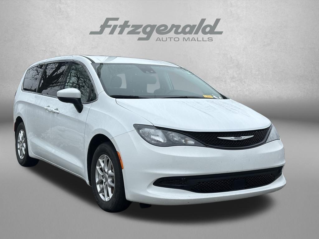 used 2023 Chrysler Voyager car