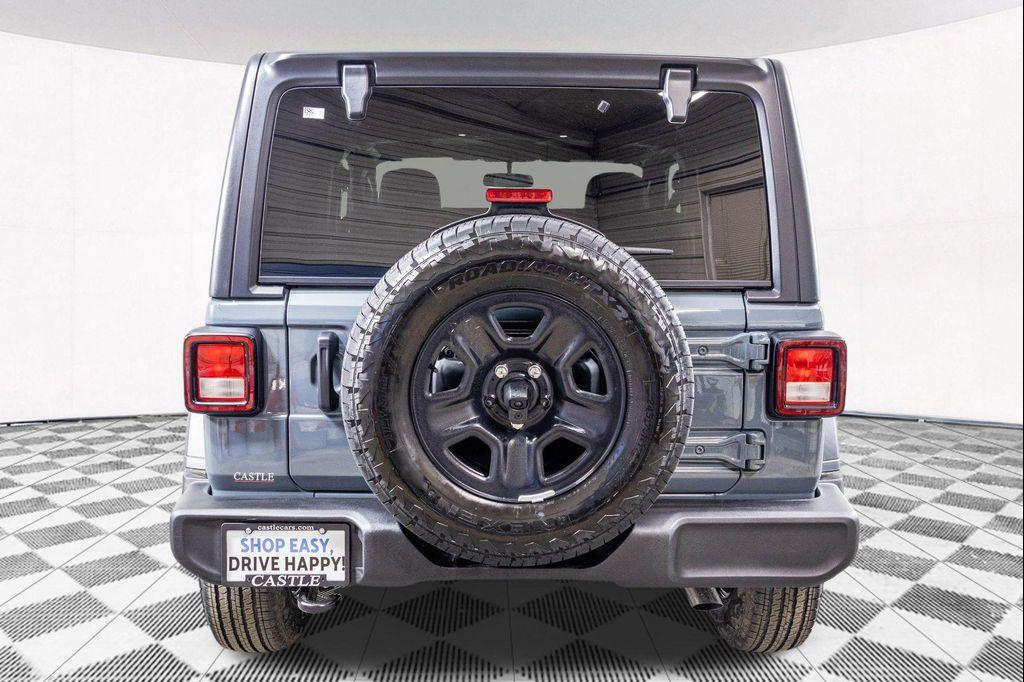 new 2026 Jeep Wrangler car, priced at $38,323