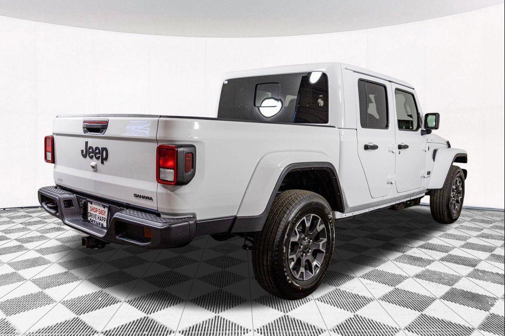 new 2026 Jeep Gladiator car, priced at $44,606