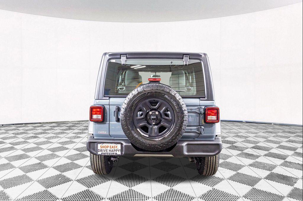 new 2026 Jeep Wrangler car, priced at $39,085