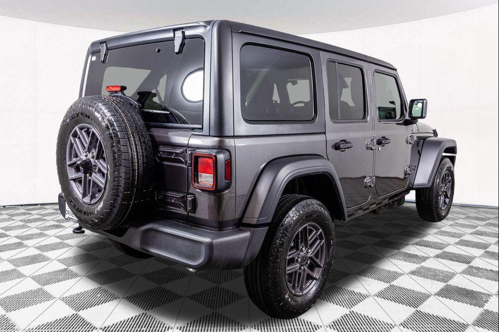 new 2026 Jeep Wrangler car, priced at $43,723
