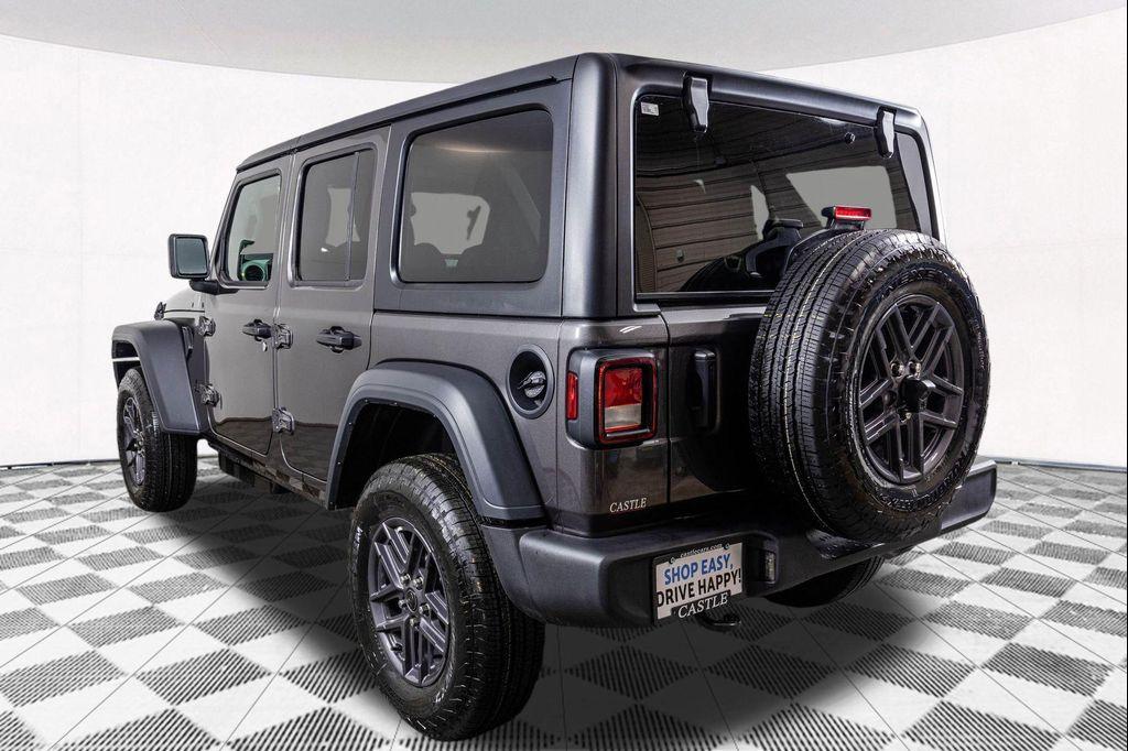 new 2026 Jeep Wrangler car, priced at $43,723