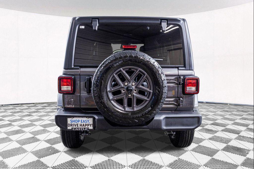 new 2026 Jeep Wrangler car, priced at $43,723