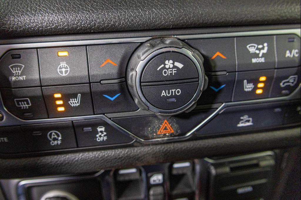 new 2026 Jeep Wrangler car, priced at $43,723
