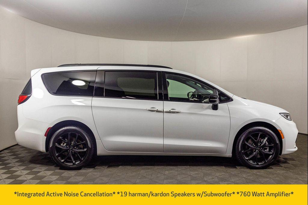 used 2023 Chrysler Pacifica car, priced at $40,477