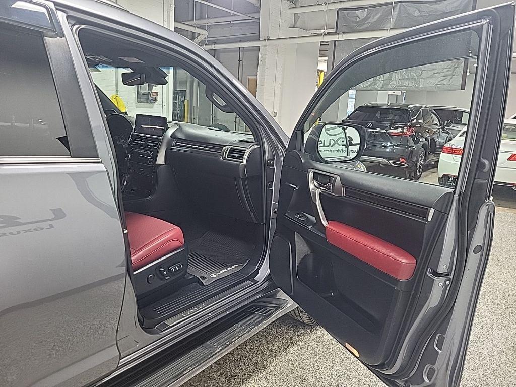 used 2022 Lexus GX 460 car, priced at $48,992