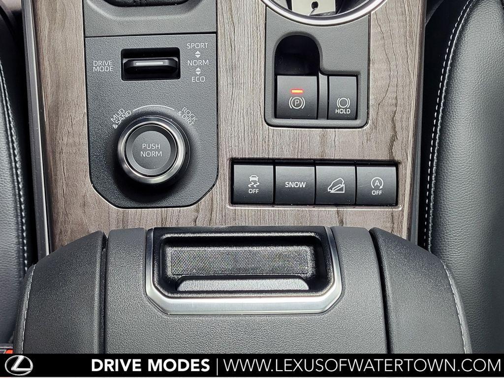 used 2021 Toyota Highlander car, priced at $42,458