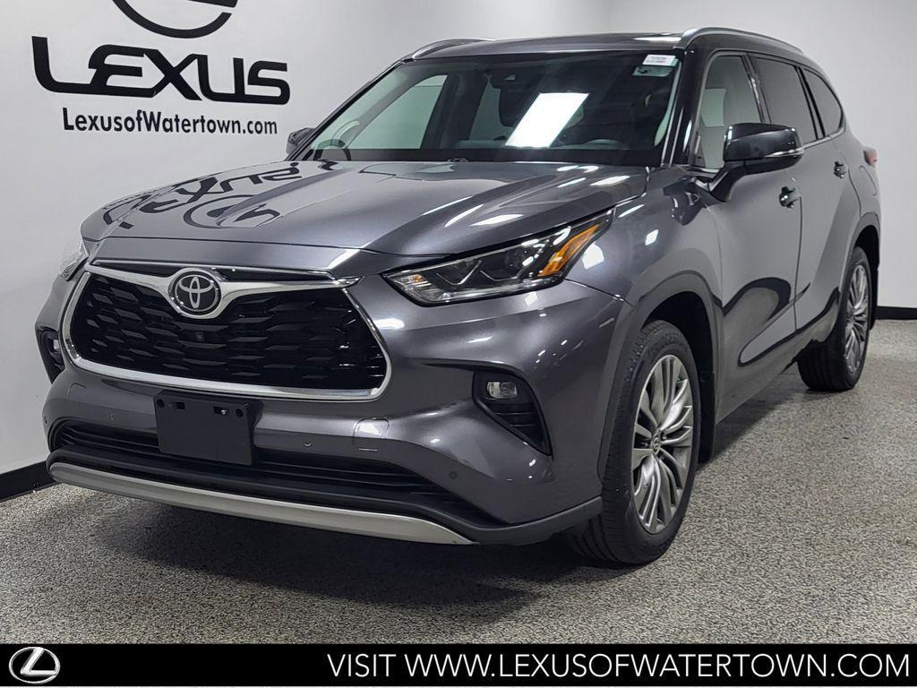 used 2021 Toyota Highlander car, priced at $42,458