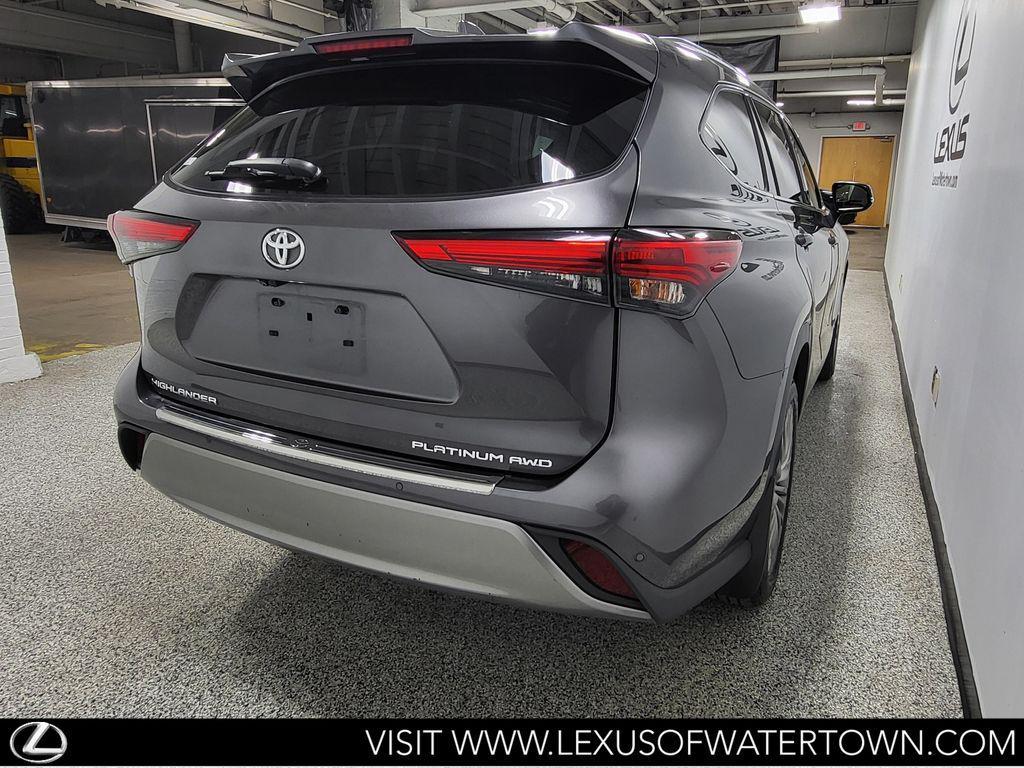 used 2021 Toyota Highlander car, priced at $42,458