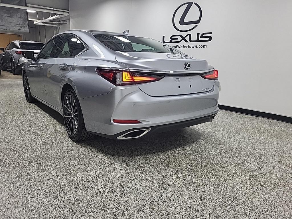 used 2024 Lexus ES 350 car, priced at $41,991