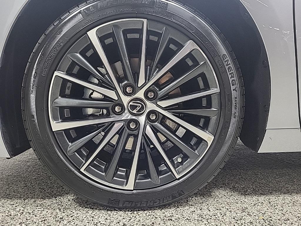 used 2024 Lexus ES 350 car, priced at $41,991