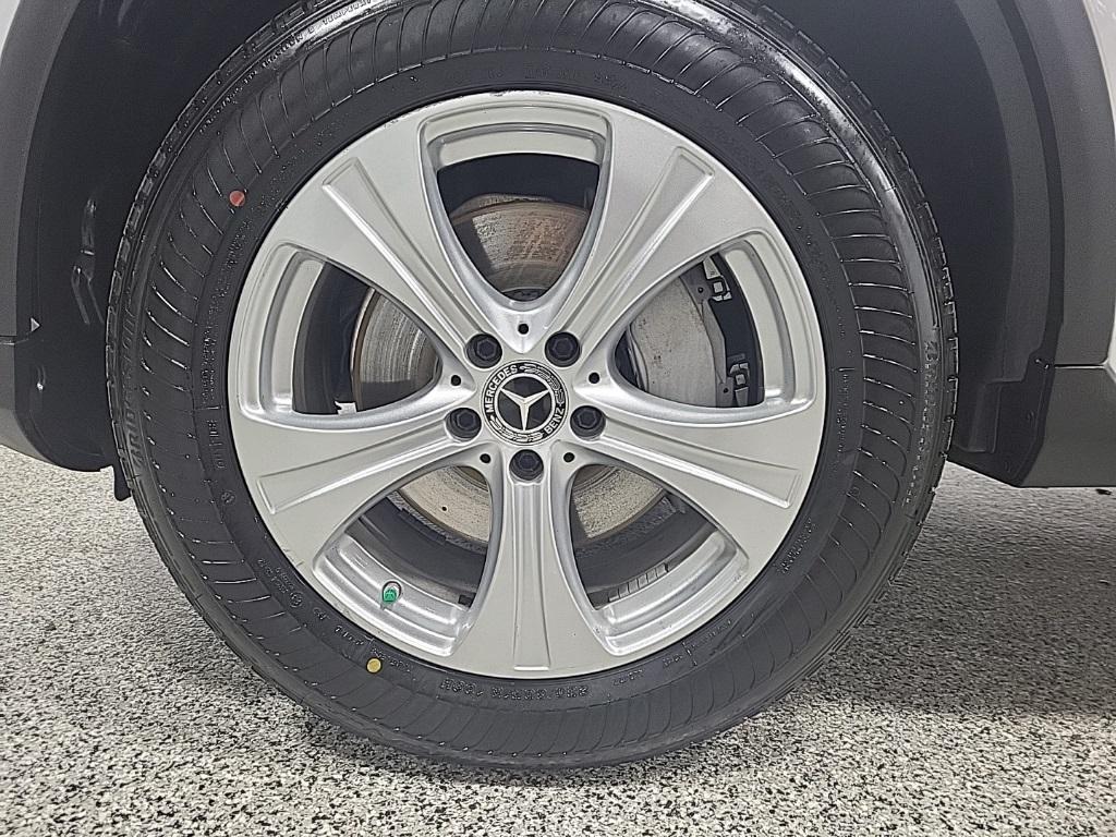 used 2017 Mercedes-Benz GLC 300 car, priced at $19,444