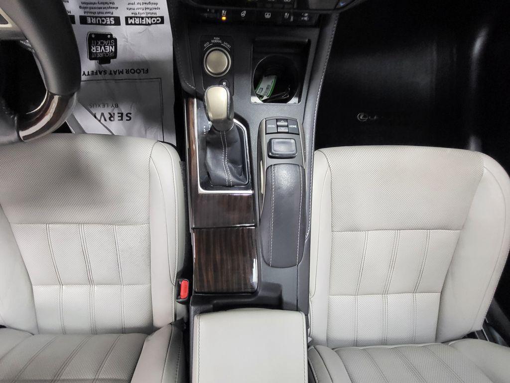 used 2016 Lexus ES 350 car, priced at $22,282