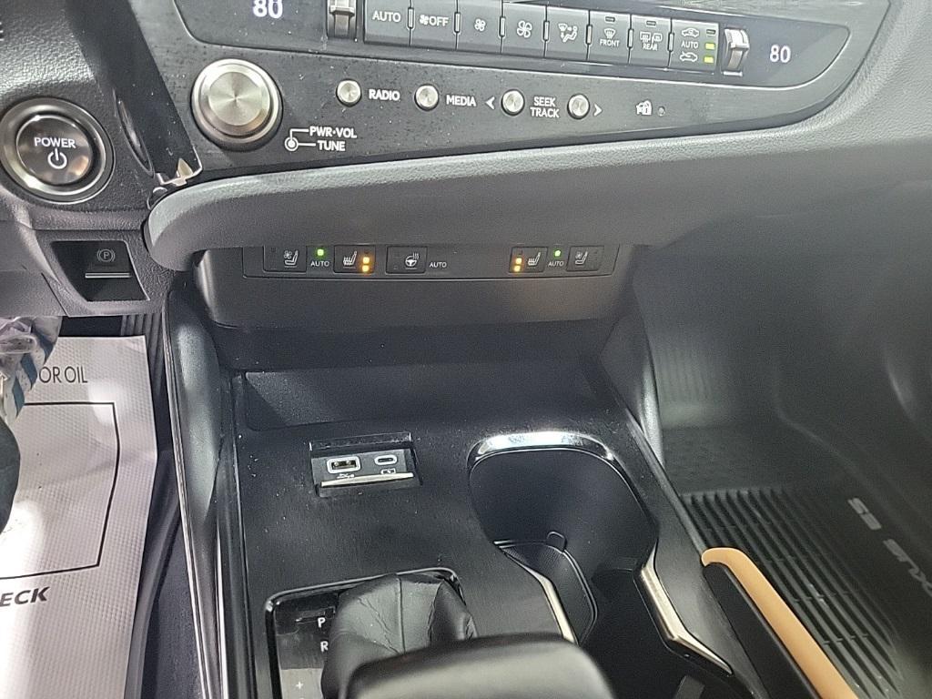 used 2025 Lexus ES 300h car, priced at $44,444