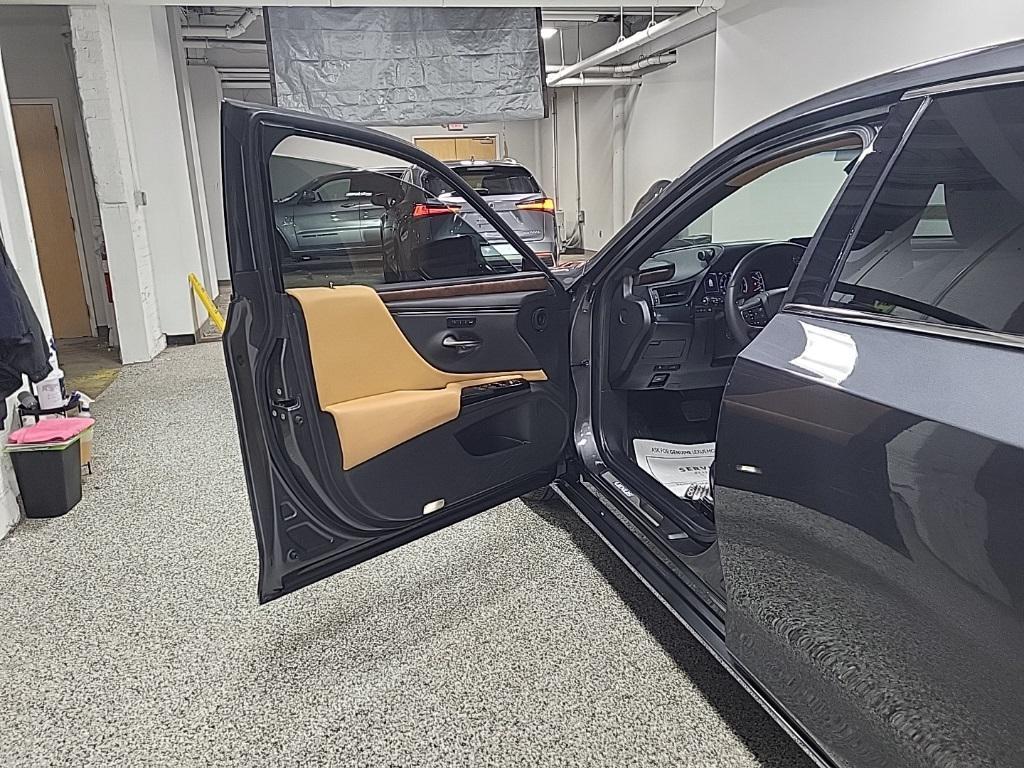 used 2023 Lexus ES 350 car, priced at $36,996