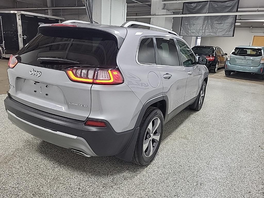 used 2021 Jeep Cherokee car, priced at $22,991