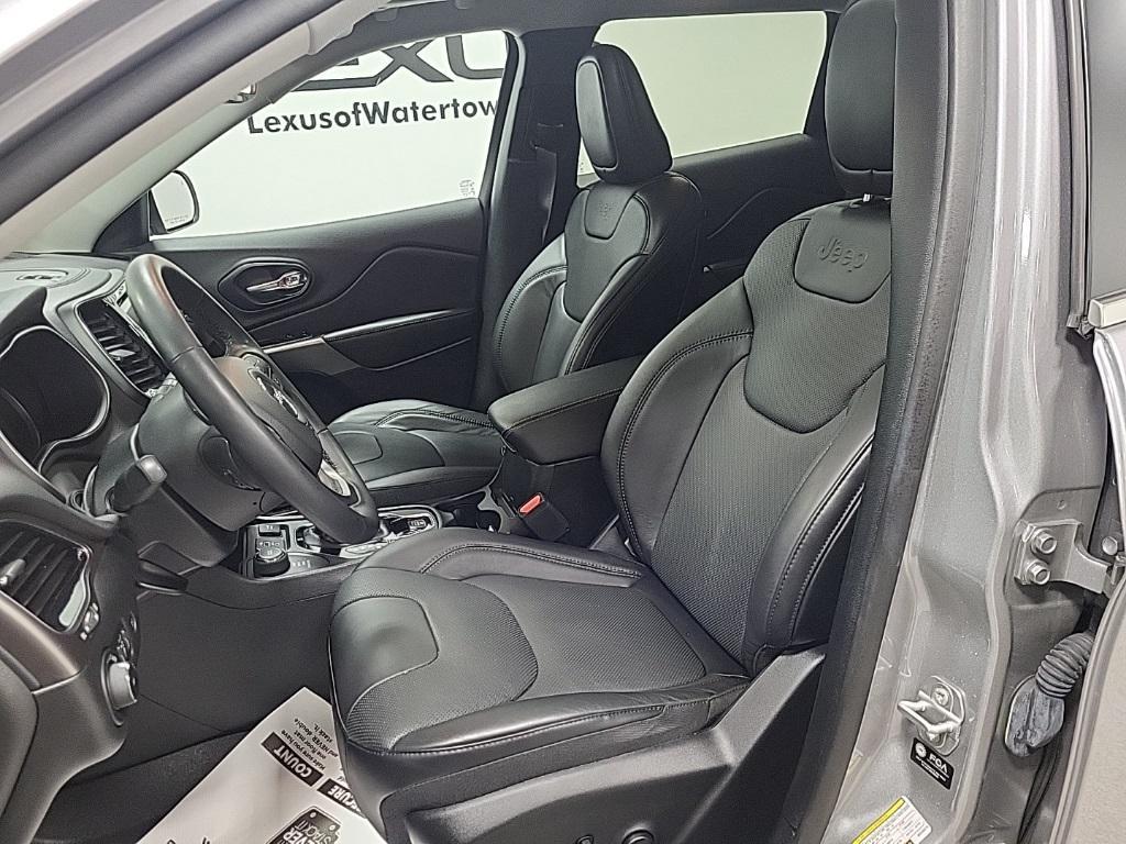 used 2021 Jeep Cherokee car, priced at $22,991