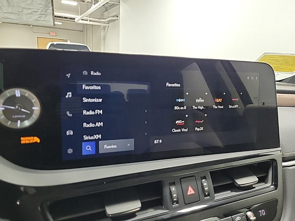 used 2024 Lexus ES 350 car, priced at $38,992