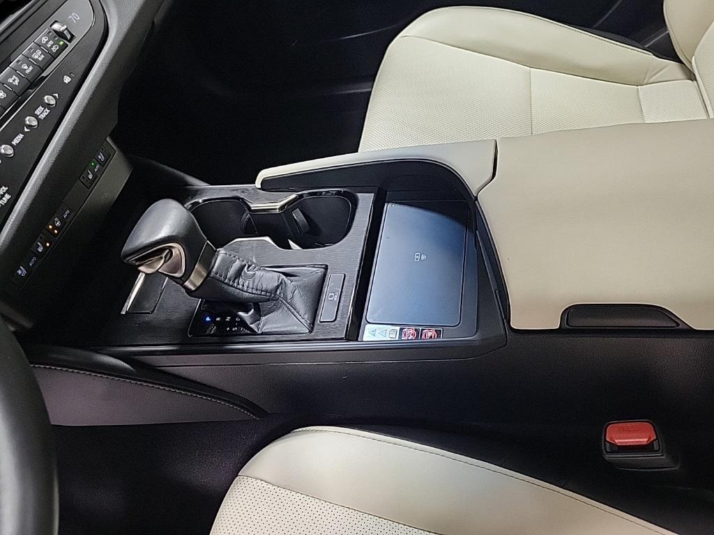 used 2024 Lexus ES 350 car, priced at $38,992