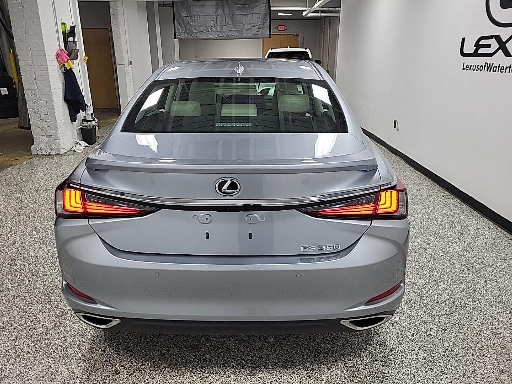 used 2024 Lexus ES 350 car, priced at $38,992