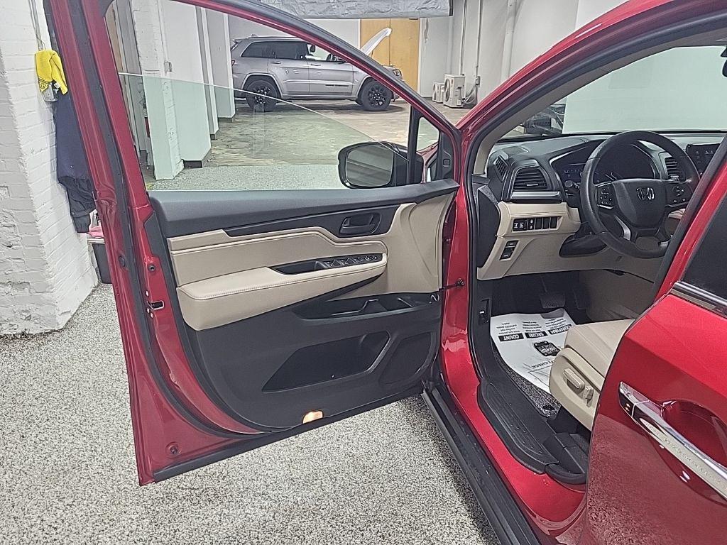 used 2024 Honda Odyssey car, priced at $32,333