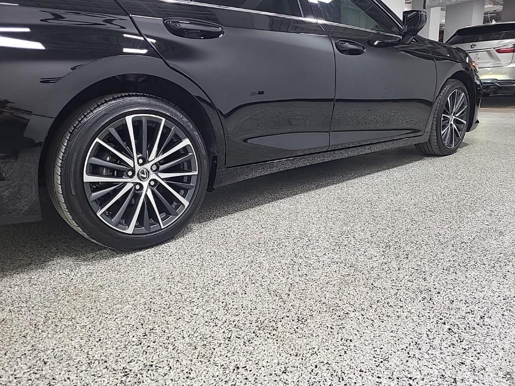 used 2024 Lexus ES 350 car, priced at $41,775
