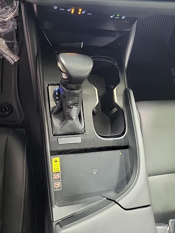 used 2024 Lexus ES 350 car, priced at $41,775