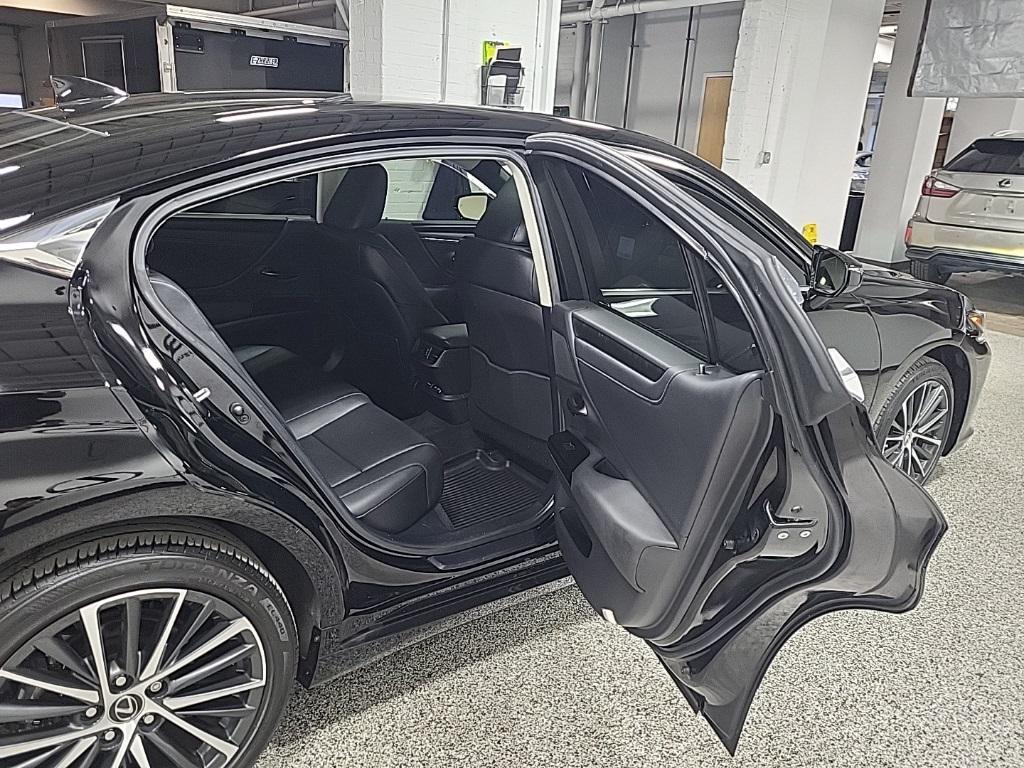 used 2024 Lexus ES 350 car, priced at $41,775
