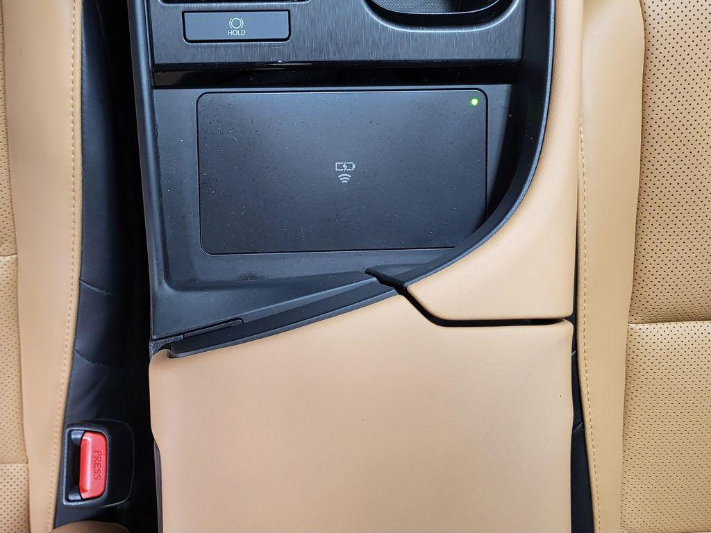 used 2024 Lexus ES 350 car, priced at $44,108