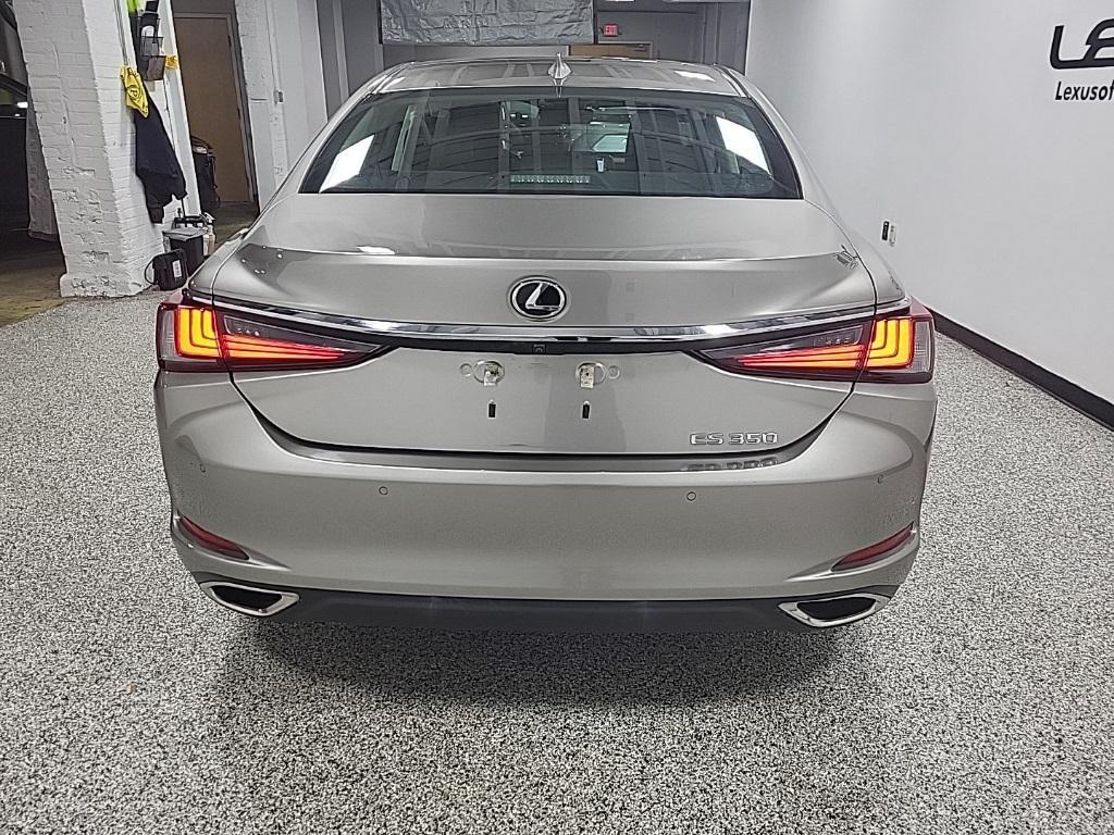 used 2019 Lexus ES 350 car, priced at $29,555
