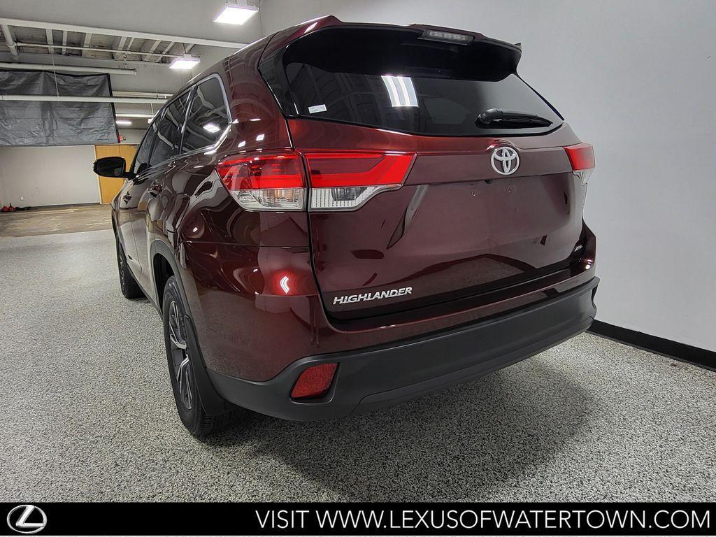 used 2019 Toyota Highlander car, priced at $25,684