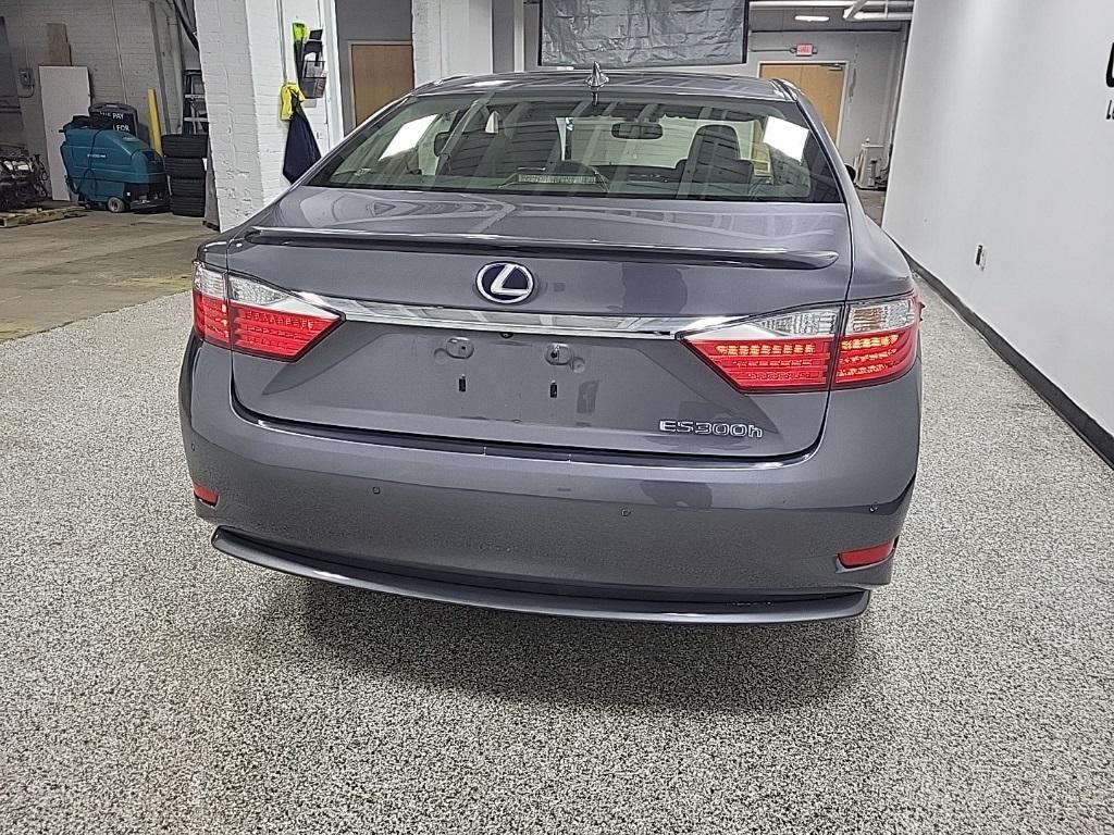 used 2015 Lexus ES 300h car, priced at $17,997