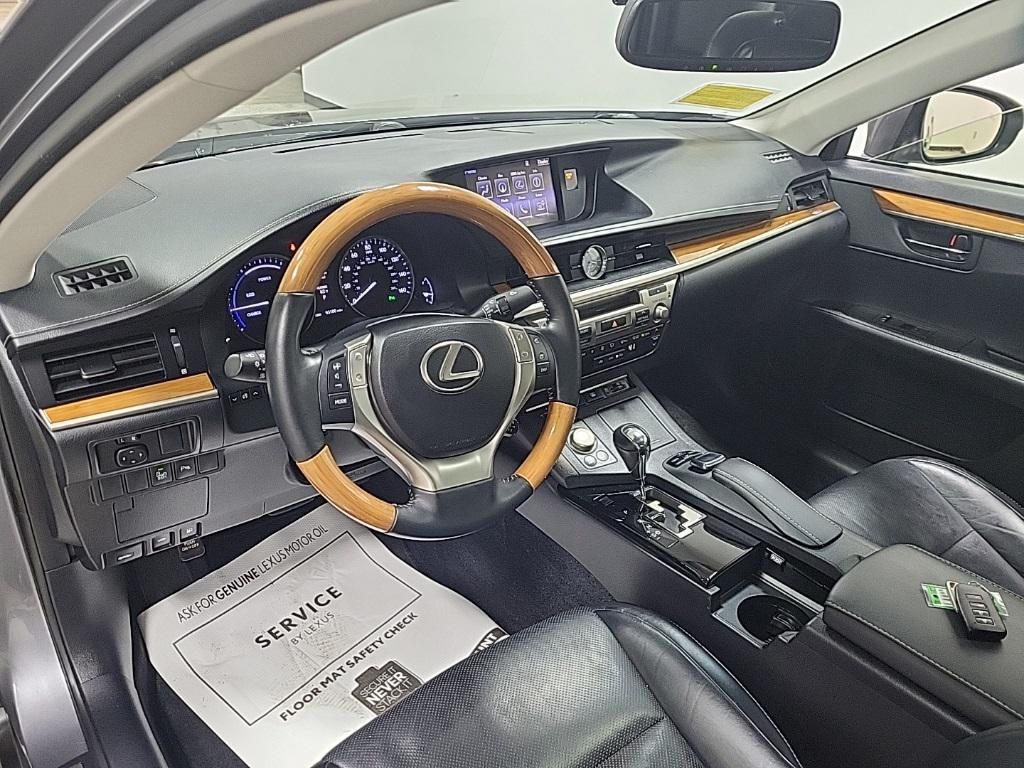 used 2015 Lexus ES 300h car, priced at $17,997