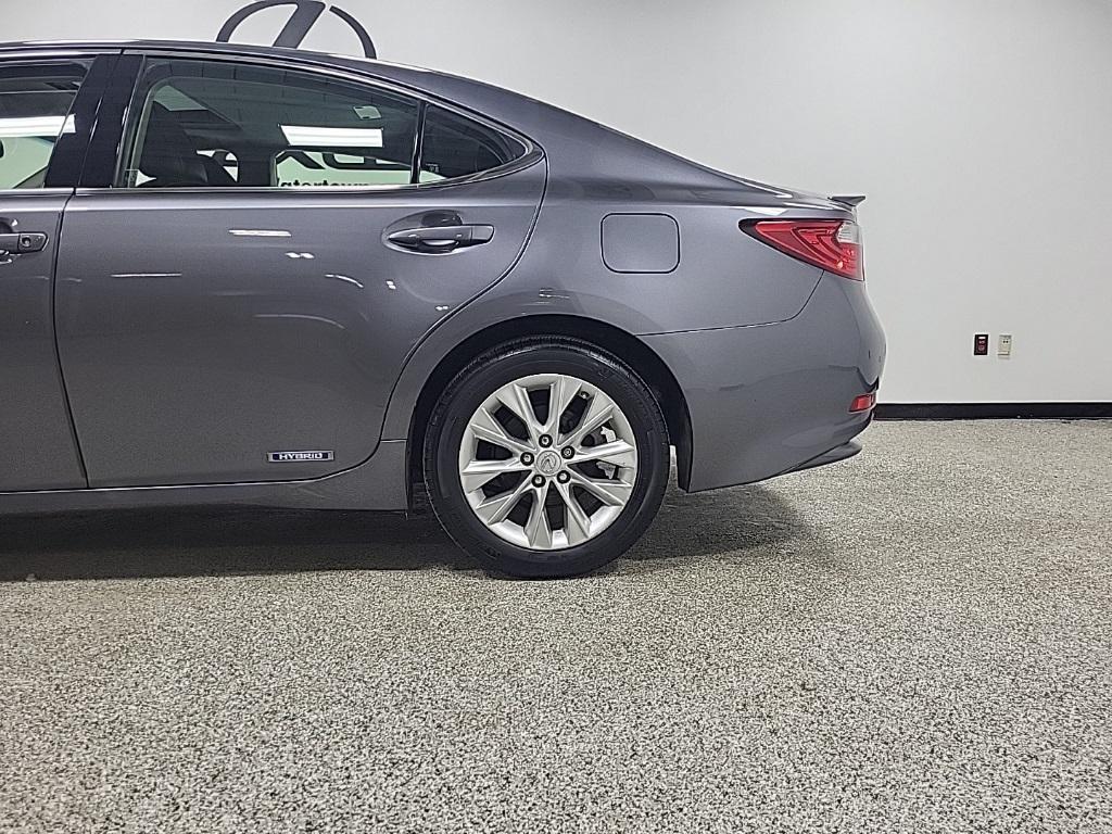 used 2015 Lexus ES 300h car, priced at $17,997