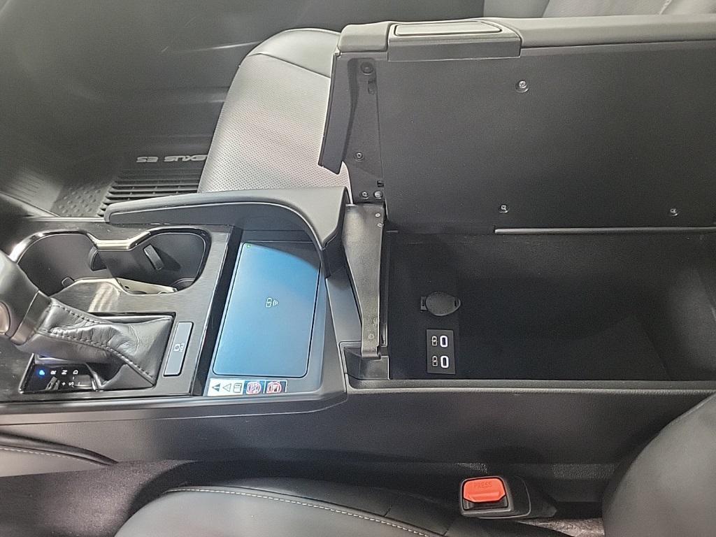 used 2024 Lexus ES 350 car, priced at $39,996