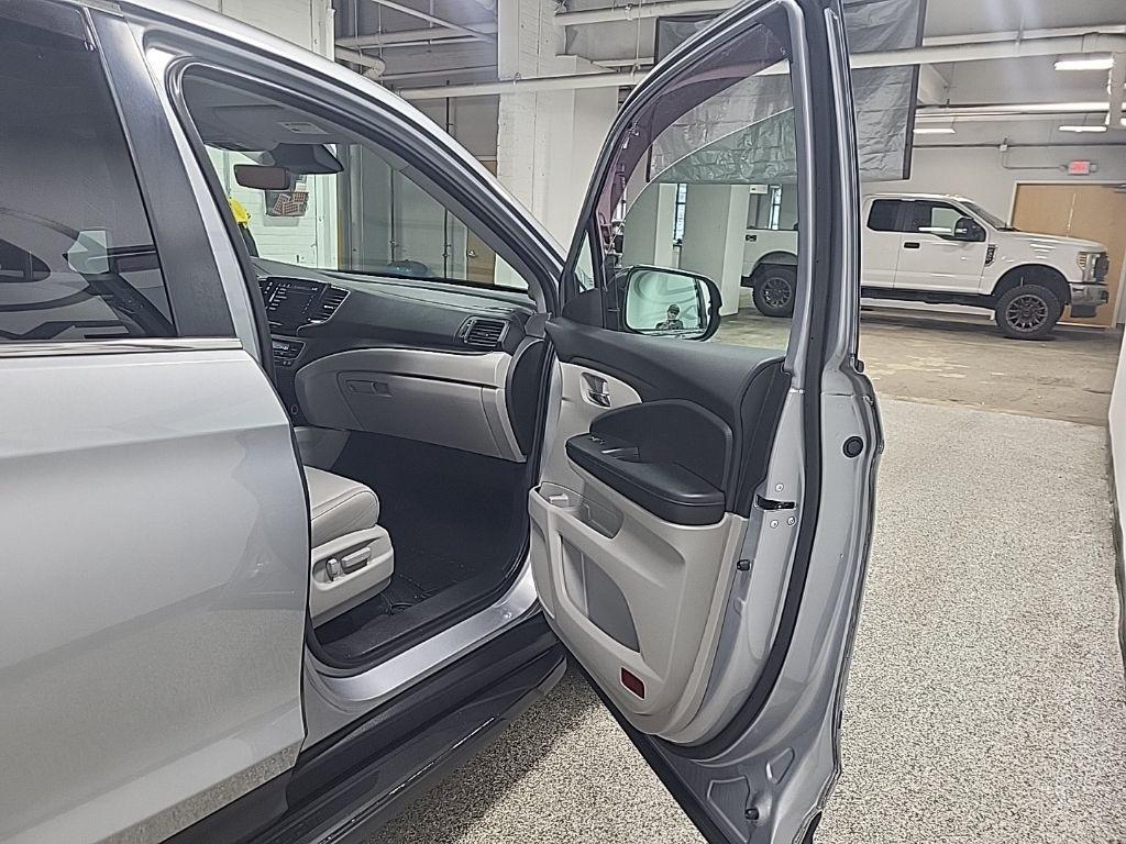 used 2019 Honda Pilot car, priced at $24,992