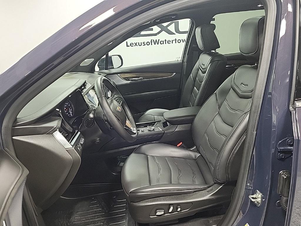 used 2024 Cadillac XT6 car, priced at $49,775