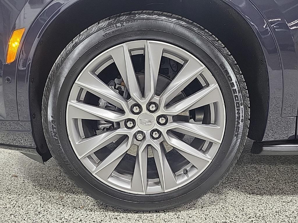 used 2024 Cadillac XT6 car, priced at $49,775