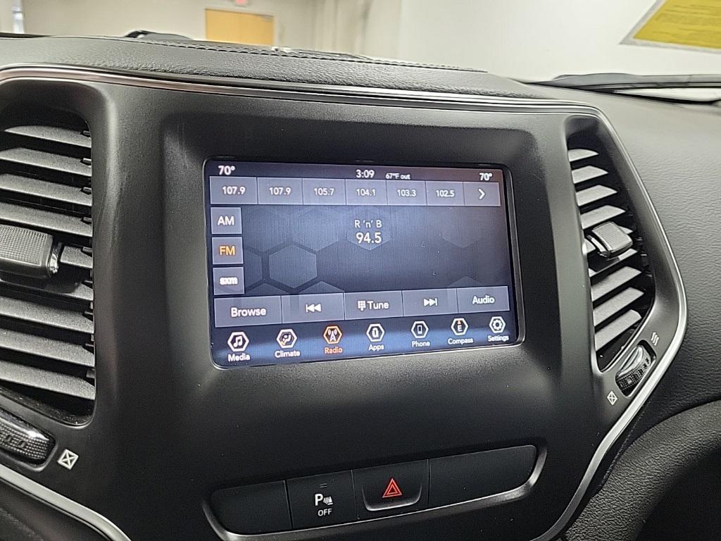 used 2020 Jeep Cherokee car, priced at $19,994