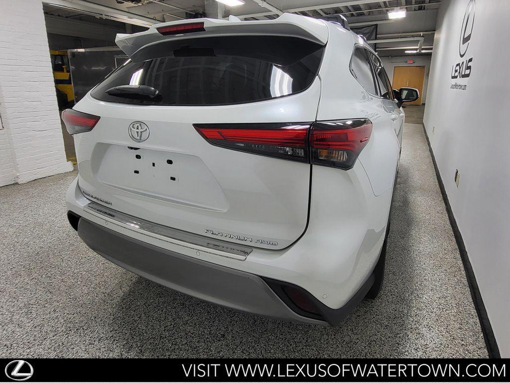 used 2023 Toyota Highlander car, priced at $42,573