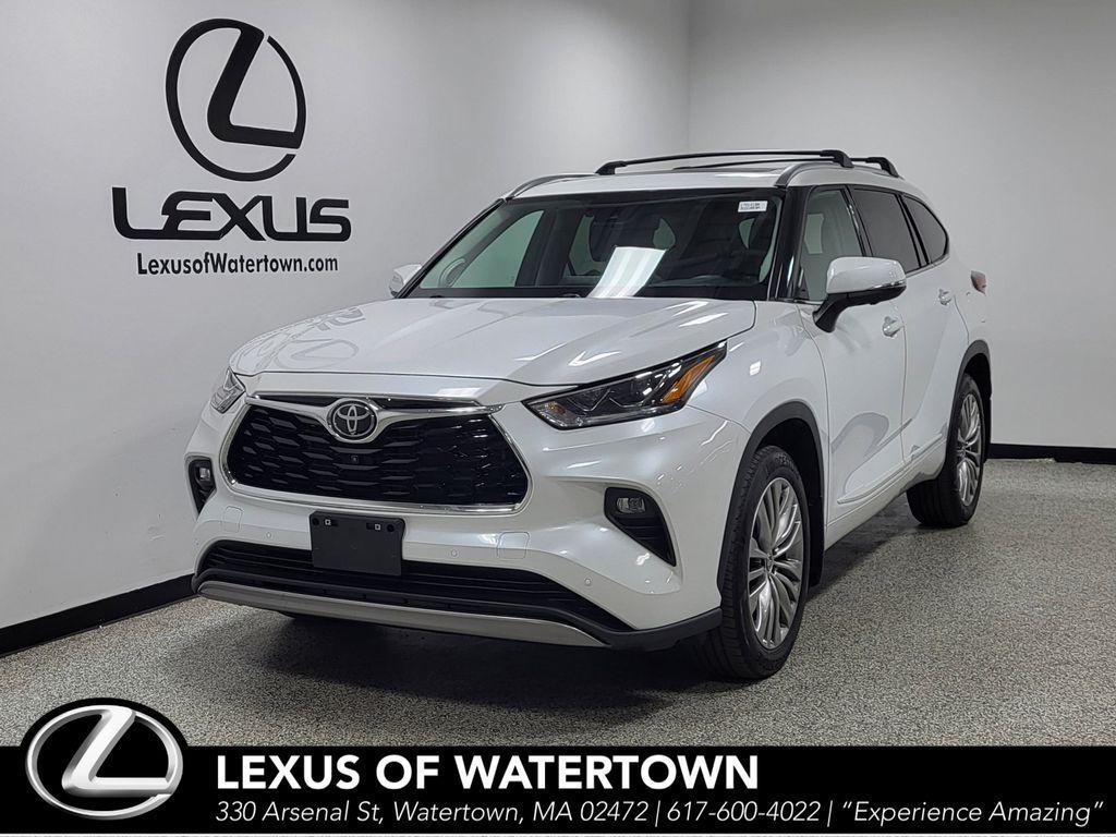 used 2023 Toyota Highlander car, priced at $42,573