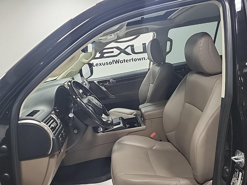 used 2022 Lexus GX 460 car, priced at $45,885