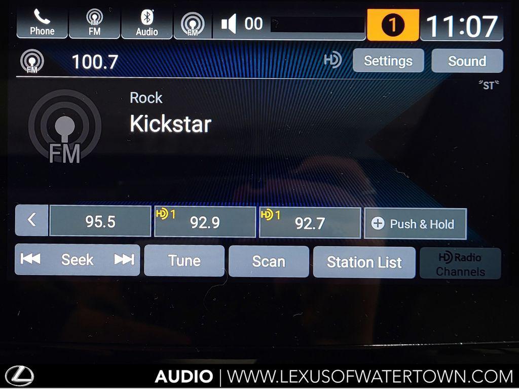 used 2022 Honda Pilot car, priced at $27,455