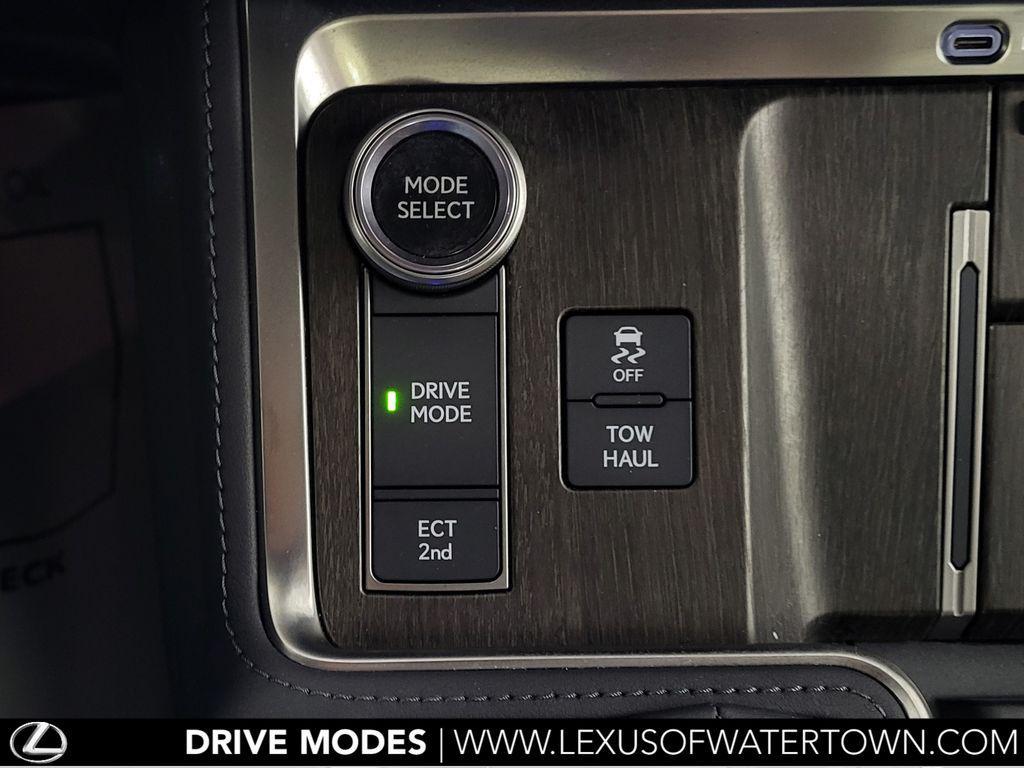 used 2025 Lexus GX 550 car, priced at $88,244