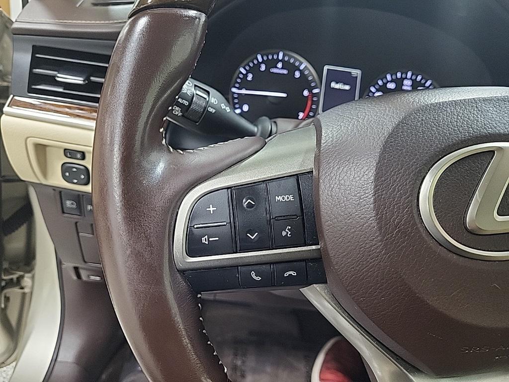 used 2016 Lexus ES 350 car, priced at $22,996