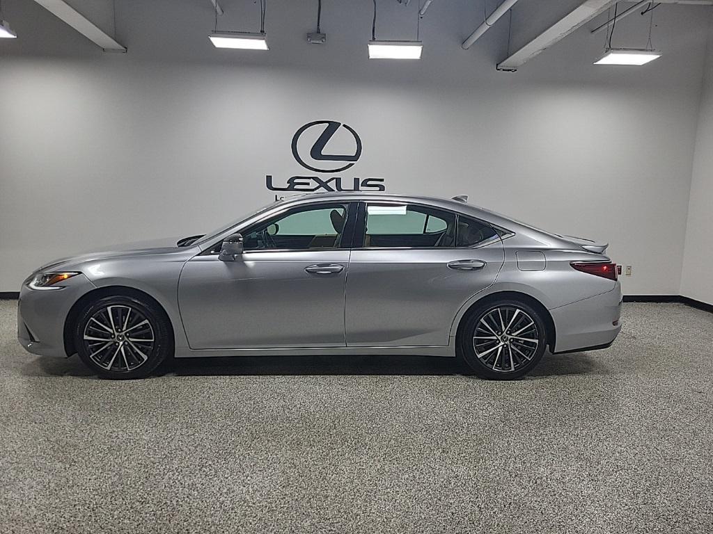 used 2023 Lexus ES 350 car, priced at $38,993
