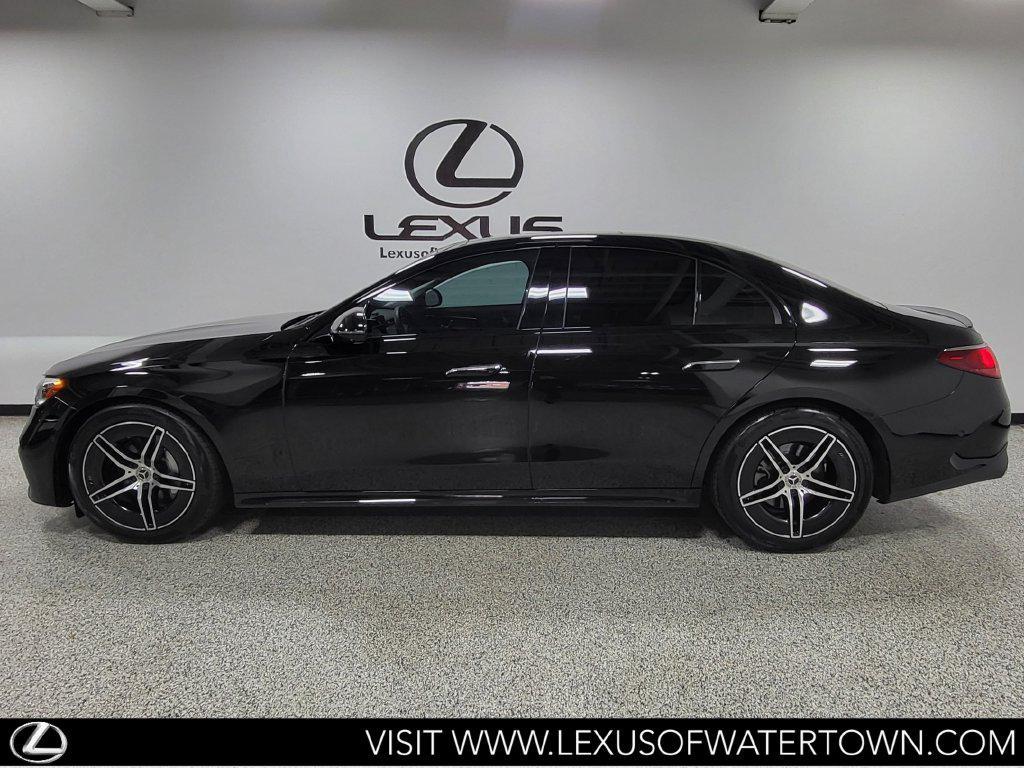 Mercedes-Benz E-Class view 10