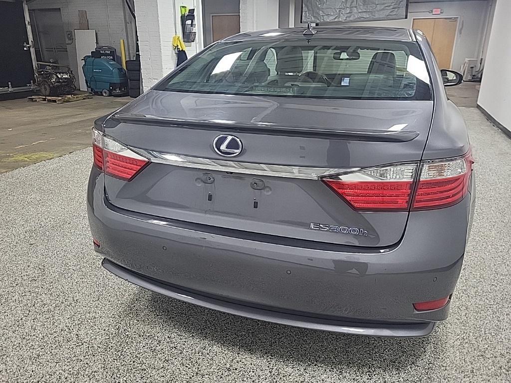 used 2014 Lexus ES 300h car, priced at $17,775