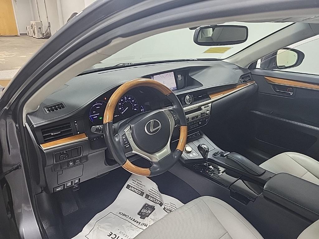 used 2014 Lexus ES 300h car, priced at $17,775