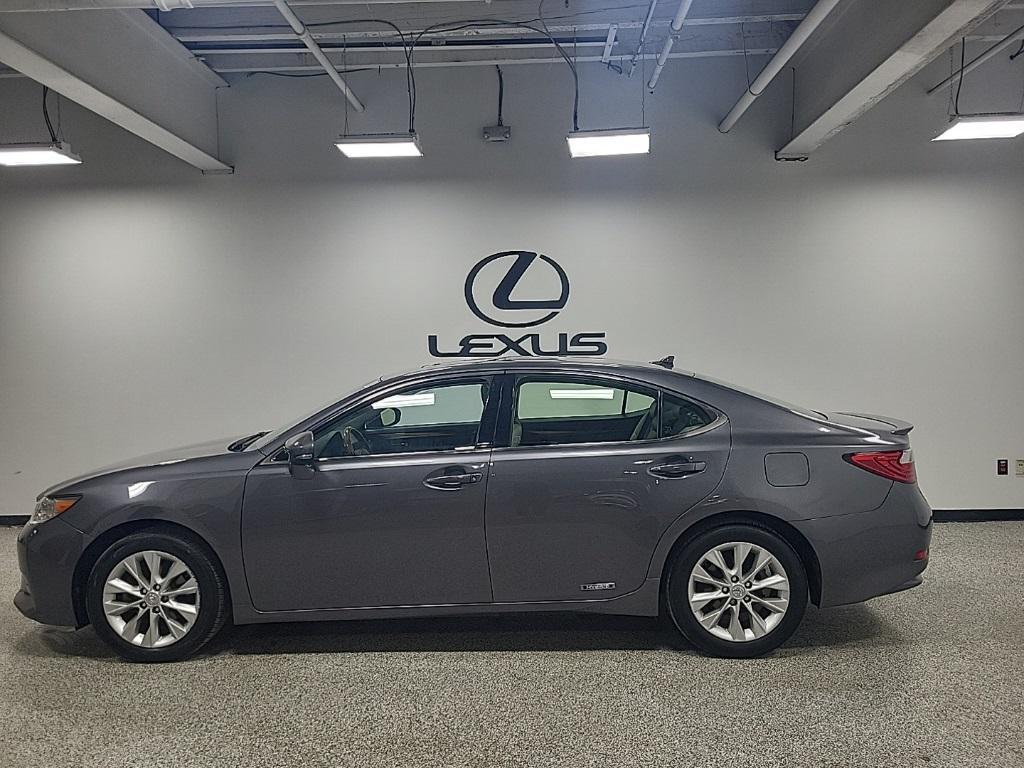 used 2014 Lexus ES 300h car, priced at $17,775